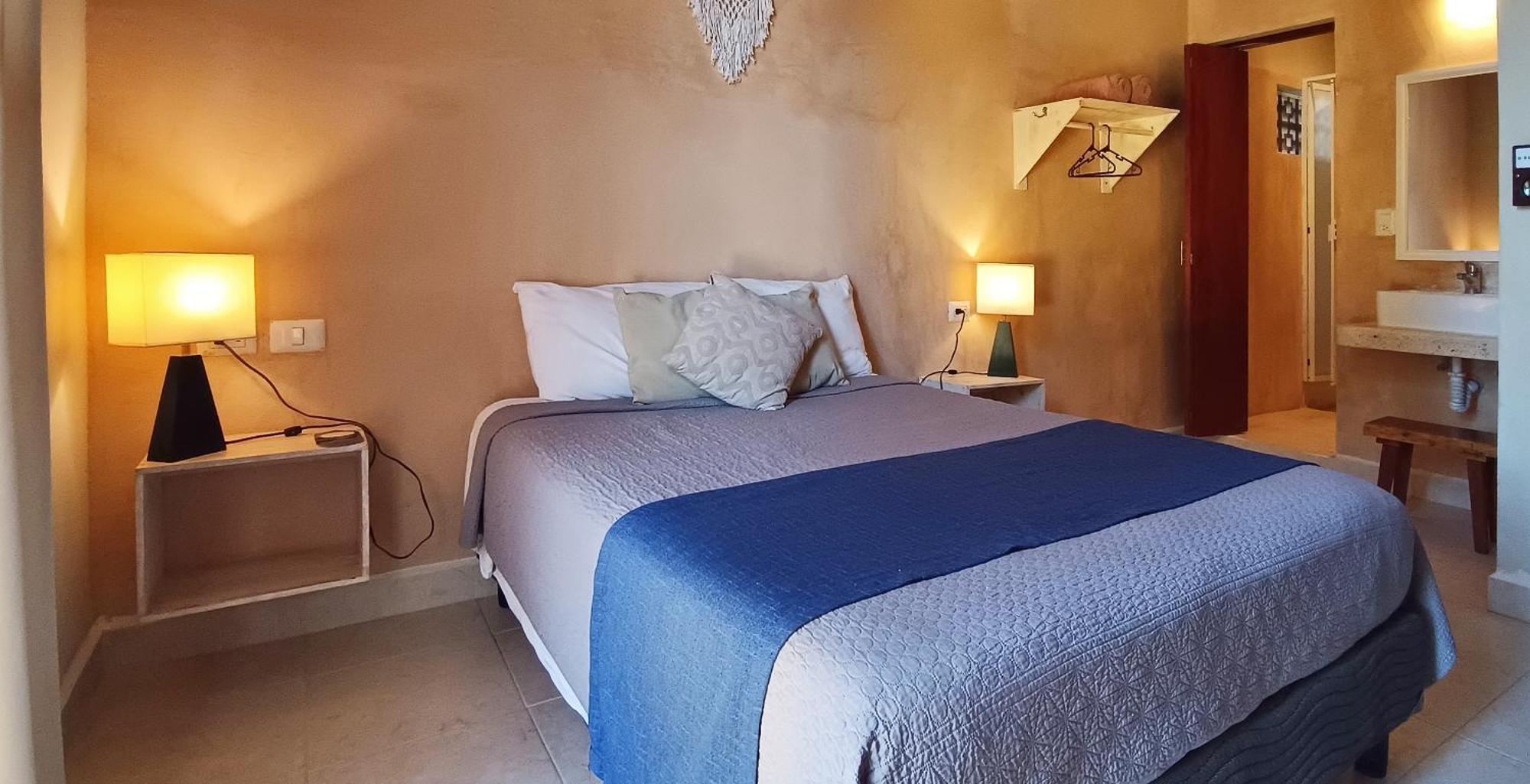 Valladolid 48 Hotel & Hostal Екстериор снимка
