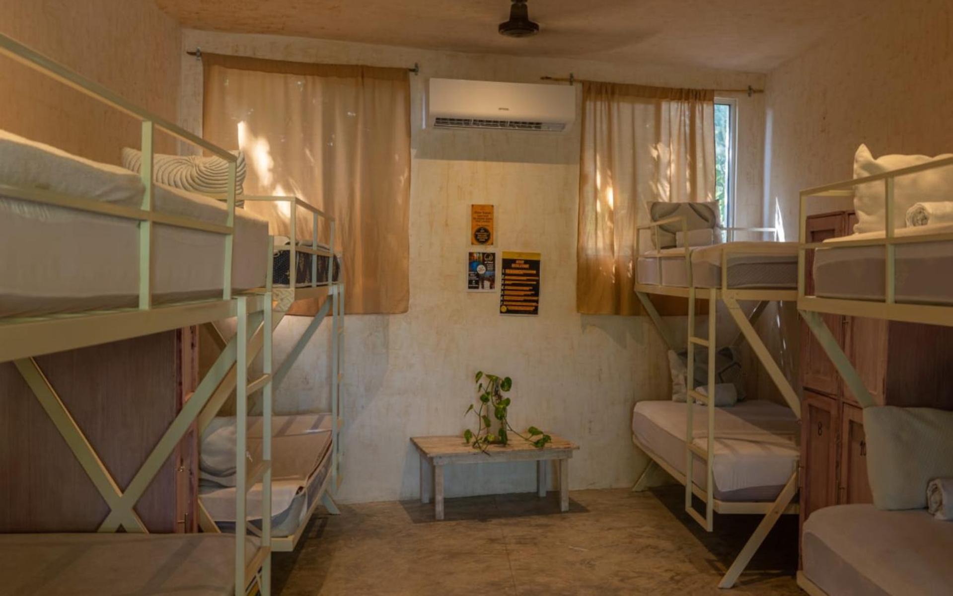 Valladolid 48 Hotel & Hostal Екстериор снимка