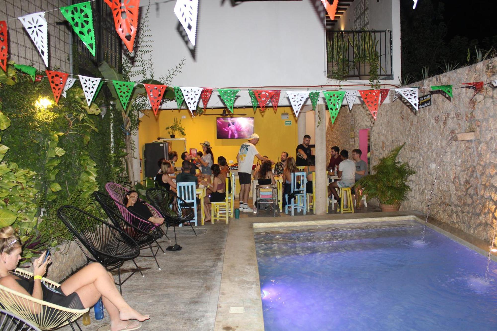 Valladolid 48 Hotel & Hostal Екстериор снимка